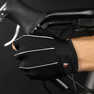 Guantes de Gimnasio Fit Club International para Levantamiento de Pesas para Hombres y Mujeres con Soporte para Muñeca, Guantes de Entrenamiento Antideslizantes - Product Image 3