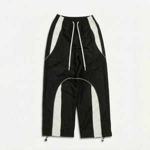 Ventes en croissance : Ensemble veste coupe-vent en nylon noir pour homme avec logo personnalisé et empiècements blancs, et pantalon, pour l'été, style streetwear de créateur, avec fermeture éclair - Product Image 4