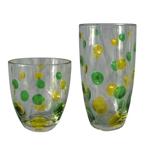 Vasos de acrílico de colores con puntos redondos - Product Image 1