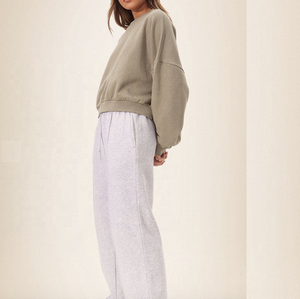 Sweat-shirts à capuche courts pour femmes, grande taille, en coton respirant, à épaules tombantes, style oversize, en molleton décontracté, teint en pièce, pour automne-hiver - Product Image 2