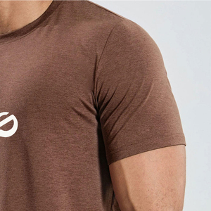T-shirt de compression à manches courtes pour homme, idéal pour les entraînements d'été, personnalisable avec votre marque, vêtements de sport pour la gym - Product Image 4