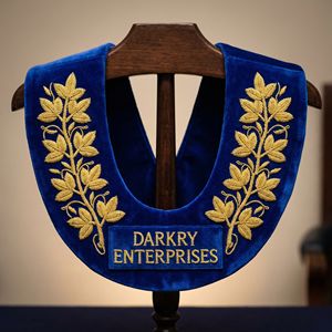 Servicio de Fabricación de Accesorios de Vestir con Cuello Alto Bordado con Hilo de Oro Personalizado, Diseño de Trigo en Terciopelo Azul Marino - Product Image 5