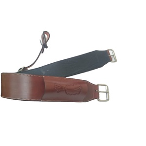 Accesorio de sillín occidental con logotipo personalizado de alta calidad, cincha de circunferencia de caballo de cuero cómoda y duradera con diseño de cesta mecanizada a mano - Product Image 1