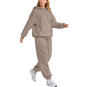 ชุดเซ็ทสองชิ้นขายส่งสำหรับผู้หญิง ชุดออกกำลังกายแฟชั่นผ้าฝ้ายแบบกำหนดเอง ชุดวิ่งผ้าโพลีเอสเตอร์สำหรับผู้หญิง - Product Image 1