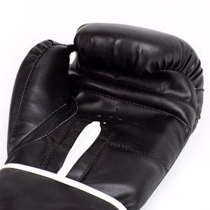 Libérez votre potentiel avec des gants de boxe personnalisés de haute qualité, pour le kickboxing et la boxe. - Product Image 5
