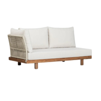 Ensemble de canapés d'extérieur en rotin moderne avec coussins blancs, style côtier, meubles de salon, structure en bois durable, certifié FSC