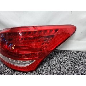 Luz Trasera Derecha Usada Equus 924023N000 - Product Image 3
