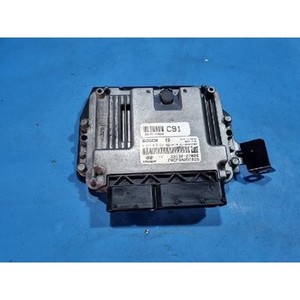 Santa Fe - ECU et modules informatiques d'occasion - 3913027820 - Product Image 1