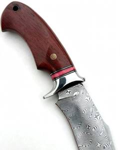 Outil utilitaire artisanal en acier Damas torsadé avec manche en bois de Padauk rouge - Product Image 2