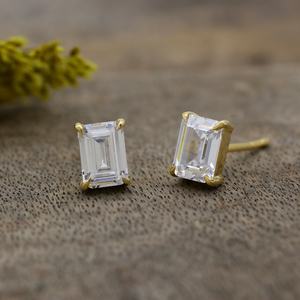 Pendientes de Moissanita con Corte Esmeralda, Plata de Ley 925, Chapados en Oro de 14K, Joyería Nupcial, Pendientes de Boda, Regalo para Mujer - Product Image 4