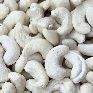Wholesale Cheap Raw Cashew Nuts WW180, WW240, WW320, LP, WS Cashew Nuts Bulk Cashew Nuts Short Leadtime - Product Image 1