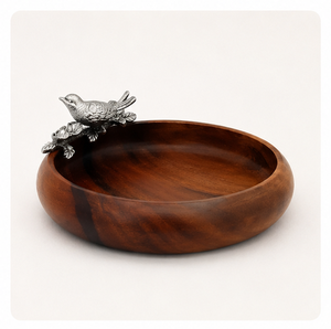 Bol de service artisanal en bois d'acacia naturel avec accent décoratif en métal argenté en forme d'oiseau pour salade de fruits et collations, décoration de maison de luxe - Product Image 5