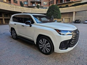 Lexus LX 600 Luxe d'occasion 2024 - Product Image 3