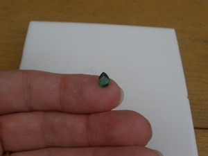Gema de diópsido cromado verde AAA, Rusia, 7x5 mm - Product Image 4