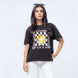 Camiseta Gráfica Oversize para Mujer, Estampado Serigrafiado con Efecto Ácido, Algodón Sostenible, Corte Recortado, Directo de Fábrica - Product Image 1