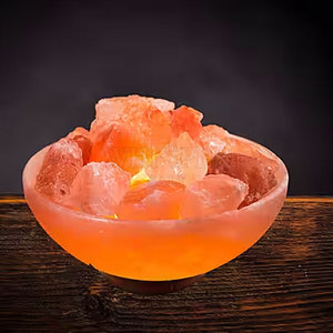 Lampe en sel de qualité export, avec éclats de sel pour foyer, pour une lumière d'ambiance douce et un look intérieur luxueux - Product Image 2