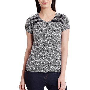 Nouveau design de t-shirt pour femmes en sublimation, prix de gros, prix bas, personnalisable, séchage rapide, respirant, écologique, 100% coton pour femmes - Product Image 1