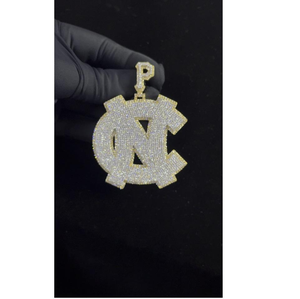 Collar con Colgante de Logotipo NC Iced Out, Joyería de Lujo Inspirada en el Hip Hop y los Deportes, con Micro Pavé de Piedras Brillantes - Product Image 1