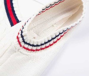 Cárdigan de punto sin mangas transpirable y minimalista para hombre, chaleco suéter con cuello en V y botones, prendas de punto de lujo discreto - Product Image 3