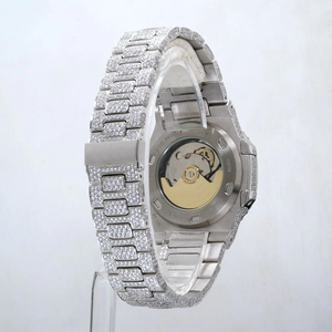 นาฬิกาสแตนเลสสตีลรุ่นลิมิเต็ดอิดิชั่นสุดหรู หน้าปัดสีชมพู ขนาด 40 มม. ตัวเรือนทรงเหลี่ยม ระบบอัตโนมัติ พร้อมประดับเพชร VVS - Product Image 3