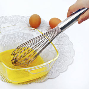 Fouet métallique sans fil Henry Foodservice avec crochet, type fil de piano et fil français, pour ustensiles de cuisine - Product Image 1