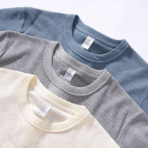 T-shirt thermique en coton à manches longues en tricot gaufré pour homme |   Tissu doux et respectueux de la peau |   Fabrication sur mesure OEM - Product Image 6