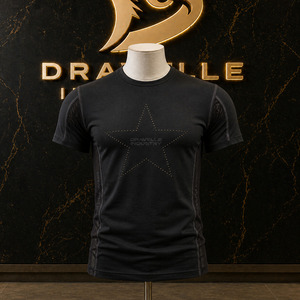 T-shirt slim fit Y2K, noir anthracite, manches courtes, style streetwear, avec motif étoile en strass couleur bronze, panneaux latéraux en maille transparente - Product Image 1