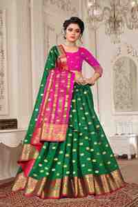 Sari en soie vert et rose avec bordure brodée or, tenue de mariage traditionnelle pour femmes, Inde, Pakistan - Product Image 2
