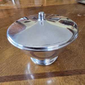 Ensemble crémier et sucrier chromés style Mid-Century avec couvercle, service à café vintage, accessoires de bar à café style rétro diner - Product Image 6