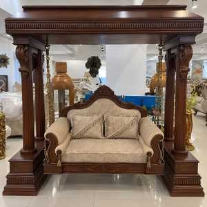 Sofá Colgante Tradicional de Madera Maciza con Diseño Floral Tallado a Mano, Estilo Indio, para Uso en Villas y Hoteles - Product Image 1