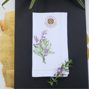 Une broderie fine en lavande crée un décor calme et élégant pour les repas quotidiens. - Product Image 1