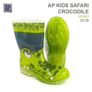 รองเท้าบูทกันฝนเด็ก AP Kids Safari ลายจระเข้ ทำจาก PVC กันน้ำ กันลื่น น่ารัก ทนทาน เหมาะสำหรับฤดูหนาว - Product Image 1