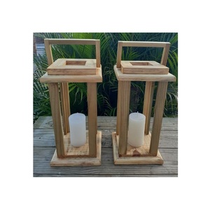 Farol de Madera Hecho a Mano con Paneles de Vidrio y Asa de Cuerda para Decoración con Velas en Interiores y Exteriores - Product Image 4