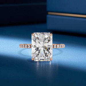 Bague en moissanite or rose moderne pour mariage, fiançailles et occasions spéciales - Product Image 5