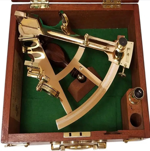Sphère armillaire en laiton massif avec anneaux du zodiaque et globe central, disponible à prix de gros. - Product Image 1
