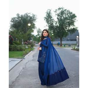 Ensemble de vêtements de fête XL avec perles Moti Thread pour un look élégant - Product Image 6