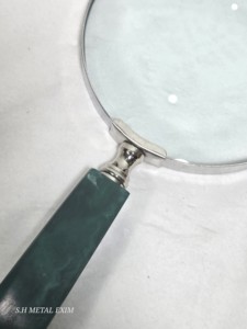 Loupe de poche avec poignée en résine marbrée vert émeraude, loupe de bureau décorative vintage pour le bureau et la lecture - Product Image 6