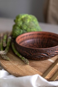 ชามไม้ทรงกลมรักษ์โลกพร้อมลายเคลือบเงา ดีไซน์คลาสสิกทำมือสำหรับห้องครัว - Product Image 2