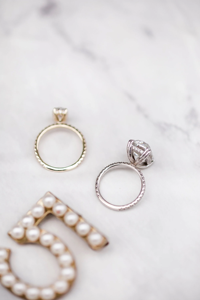 Anillo de Compromiso con Diamante de Corte Ovalado, Oro Sólido de 9K, Engaste Pavé, Joyería Fina Clásica para Mujer - Product Image 6