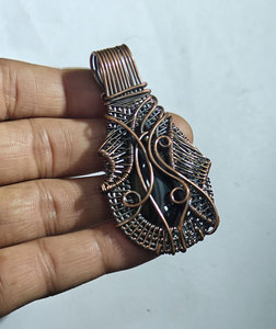 Pendentif Arbre de Vie en Onyx Noir Enroulé de Fil de Cuivre Fait Main, Bijou Artisanal en Pierre Naturelle - Product Image 2