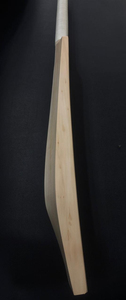 Bâtons de cricket en saule anglais avec logo personnalisé, unis ou avec autocollants de formes variées, fabriqués en bois, bâtons de cricket unis. - Product Image 4