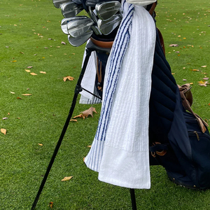 Serviettes de golf à marque privée avec crochets, fournisseur direct d'usine, serviettes de golf en microfibre gaufrée sur mesure à vendre - Product Image 4