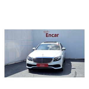 Mercedes-Benz Classe E E300 4MATIC Exclusive 2019, 87 149 km, boîte automatique, sièges en cuir, caméra de recul, conduite à gauche - Product Image 3
