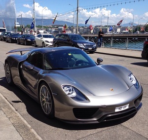 Porsche 918 Spyder Premium Híbrido, Superdeportivo de Lujo, Exportación Mundial, Plástico OEM, Alto Rendimiento, Disponible en Stock - Product Image 1