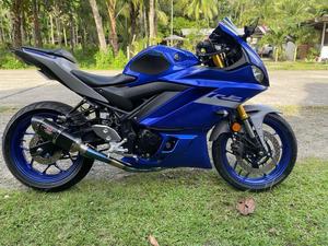 มอเตอร์ไซค์สปอร์ตใช้น้ำมันเบนซิน รุ่น R1 1000 ซีซี สำหรับแข่งบนถนน พร้อมระบบเบรก ABS - Product Image 3