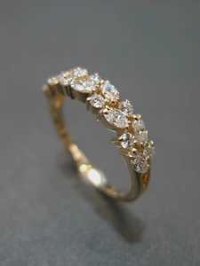 แหวนหมั้นเพชรทรงมาร์คีส์สองแถว ดีไซน์โดดเด่น ทำจากทองคำขาว 14K - Product Image 1