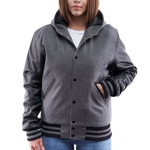 Chaqueta Universitaria con Capucha para Mujer, Hecha a Medida, con Tela de Lana, Mangas Negras, Diseño Invernal Cortavientos y Ecológico - Product Image 1