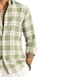 Chemise en coton à carreaux vert sauge et blanc pour homme, manches longues, boutonnée, décontractée, coupe ajustée, fabrication OEM, qualité supérieure - Product Image 2