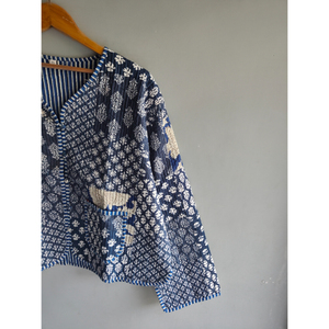 Veste Kantha réversible vintage, faite à la main, en coton, patchwork, broderie à carreaux, boutons sur le devant, vêtement d'hiver, cadeau pour elle - Product Image 3