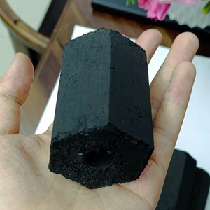 Charbon de bois pour barbecue du Vietnam, briquettes sans fumée, sciure de bois dur, faible teneur en cendres, combustion de 6 heures, approvisionnement en vrac direct usine - Product Image 1
